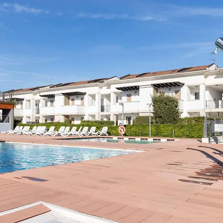 Appartement Welcoming Flat With Swimming Pool And Solarium *