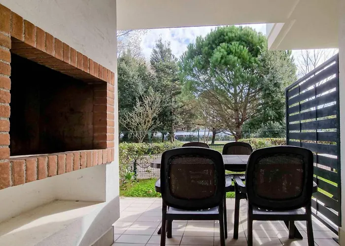 Apartman Welcoming Flat With Swimming Pool And Solarium