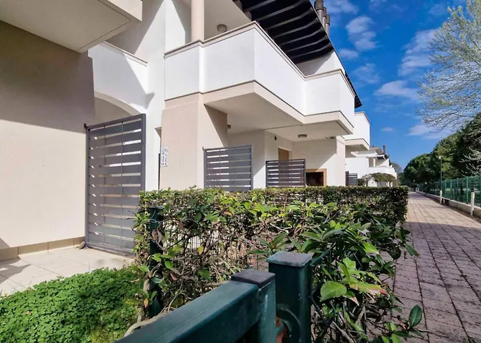 Welcoming Flat With Swimming Pool And Solarium Bibione