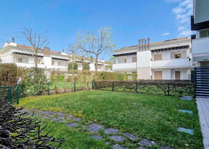 Appartement Welcoming Flat With Swimming Pool And Solarium