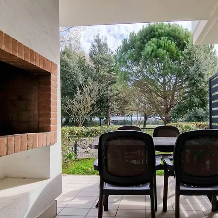 아파트 Welcoming Flat With Swimming Pool And Solarium