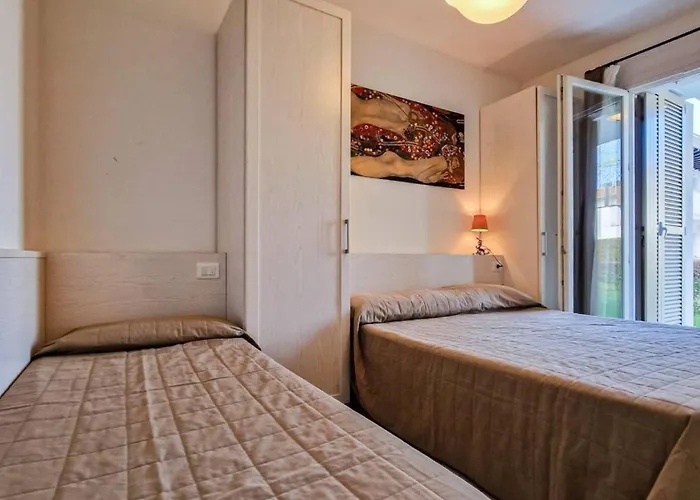 Welcoming Flat With Swimming Pool And Solarium ביביונה